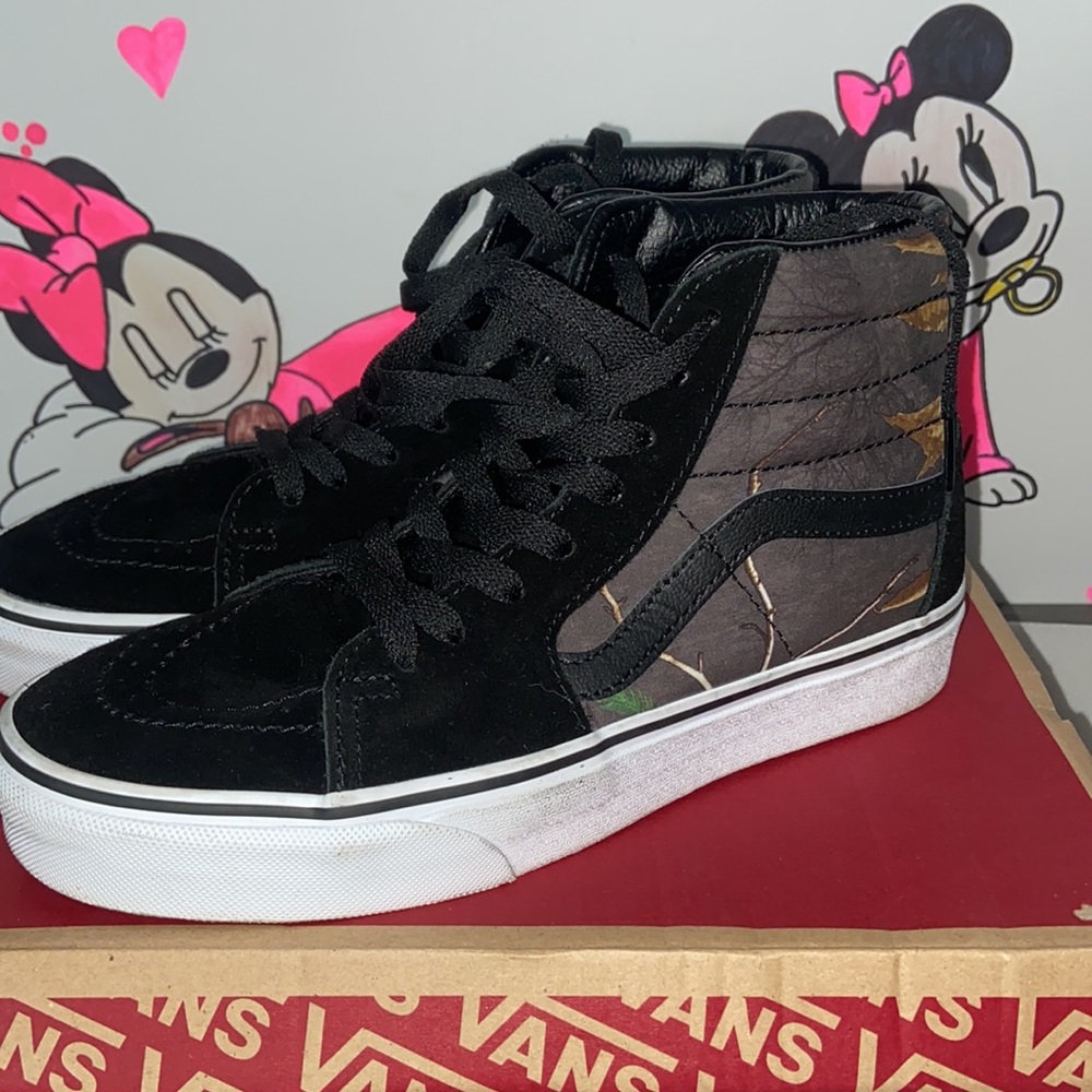 Vans - Picture 3 of 4